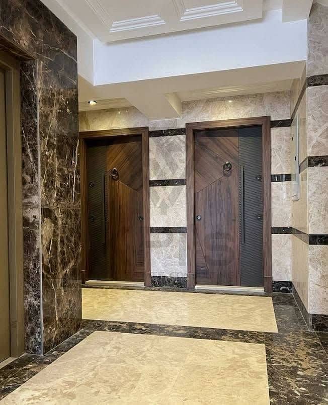 A highly distinctive 177m² apartment, ready Ready to move , with a down payment of only 792,000 and installments over 8 years. - Więcej