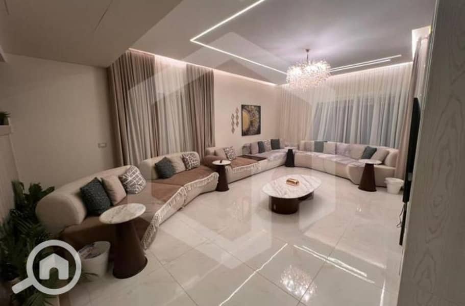 Not every large villa feels like home. Some give you space, others offer comfort—but only a few make you feel you’ve finally found the place you’ve dr - Ansicht 3