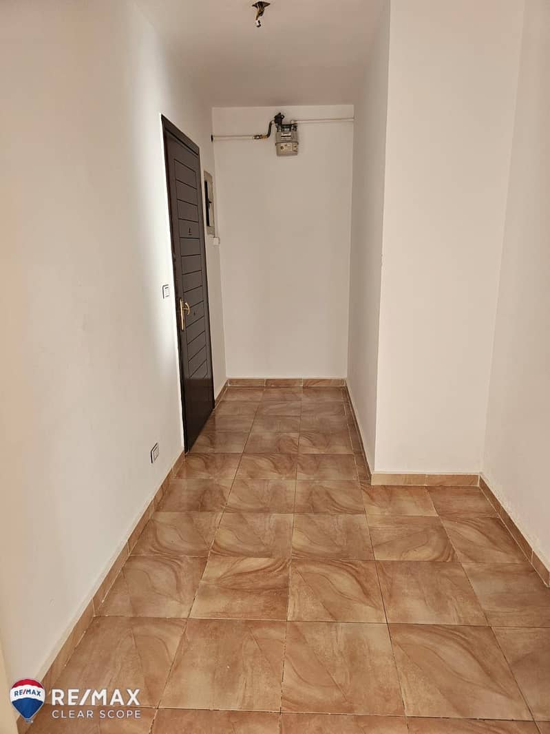 Apartment for Rent in Madinaty B2 | 110 sqm | Company Finishing with Custom Upgrades | Includes Kitchen | Prime View - Widok 2