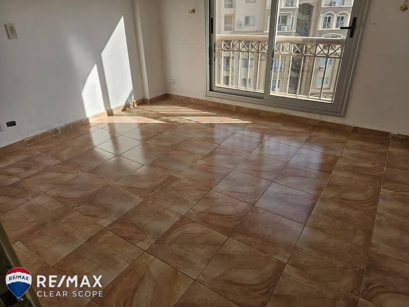 Apartment for Rent in Madinaty B2 | 110 sqm | Company Finishing with Custom Upgrades | Includes Kitchen | Prime View - Widok 4