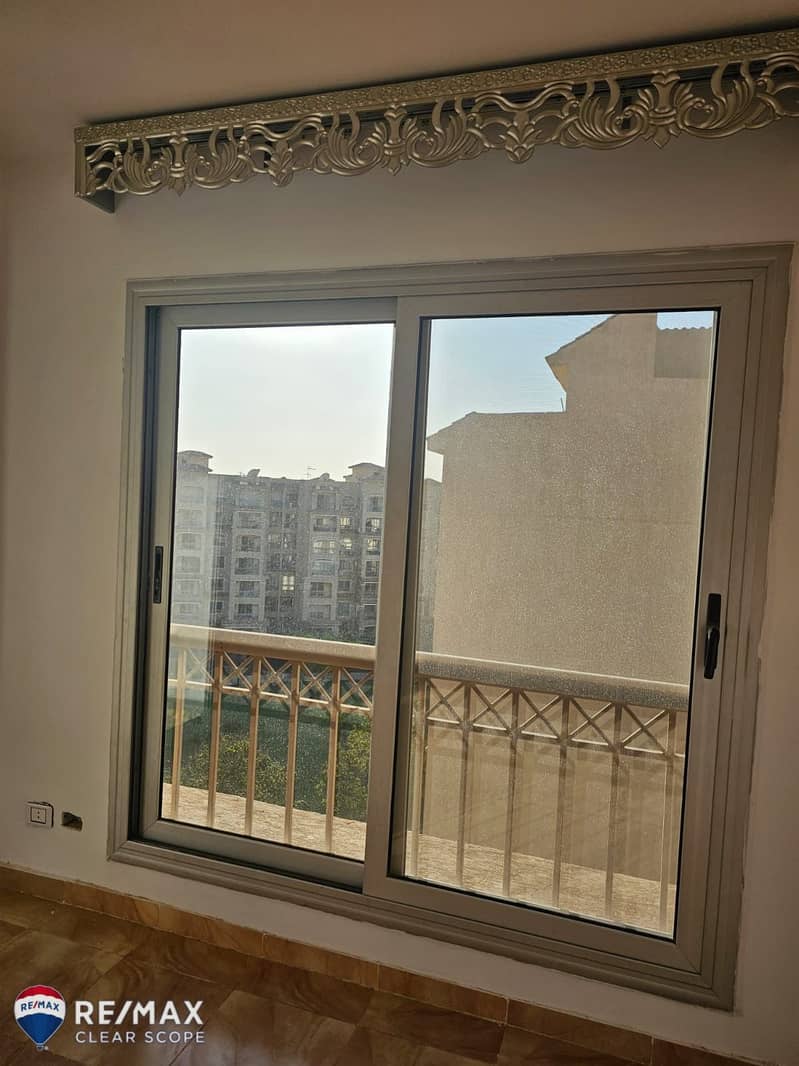 Apartment for Rent in Madinaty B2 | 110 sqm | Company Finishing with Custom Upgrades | Includes Kitchen | Prime View - Więcej