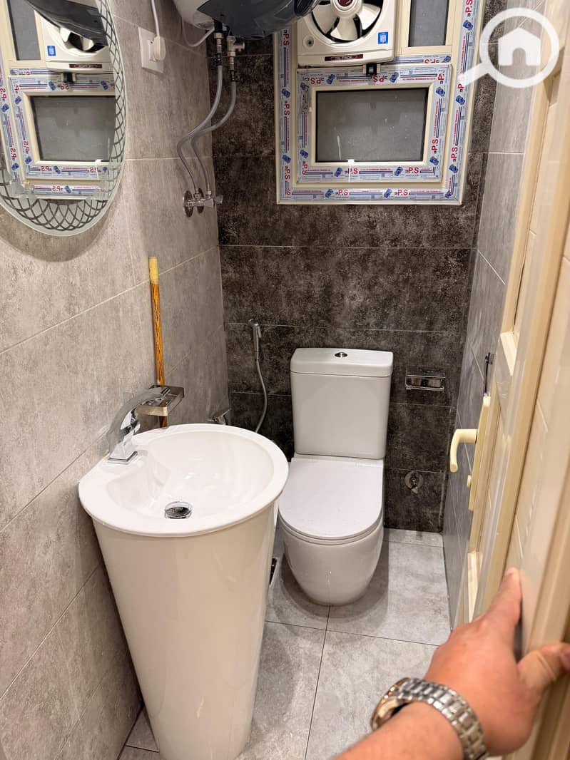 Furnished apartment for rent with hotel-style furnishings for rent in the Compound Maadi Dunes in Zahraa El Maadi, first occupancy, 3 bedrooms. - Widok 3