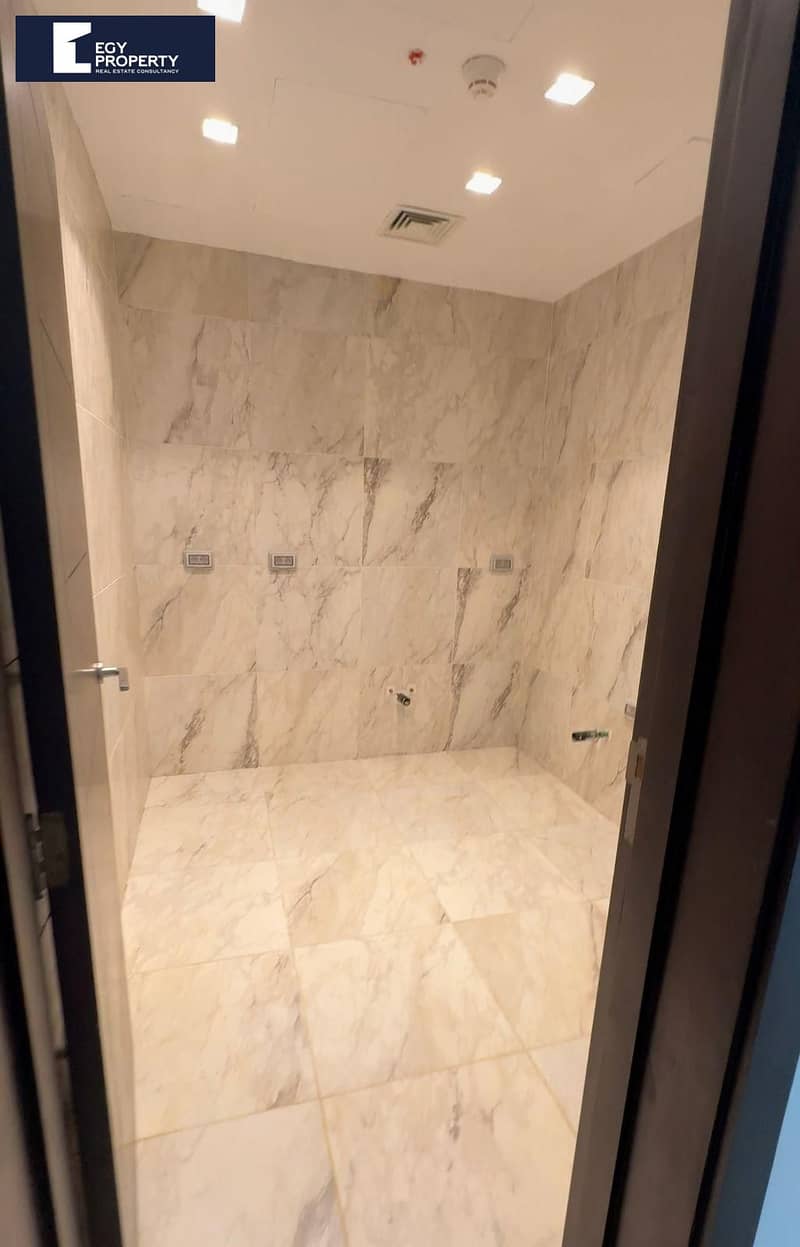 Chalet For Sale in The Gate - New Alamein Towers - North Coast - Widok 5