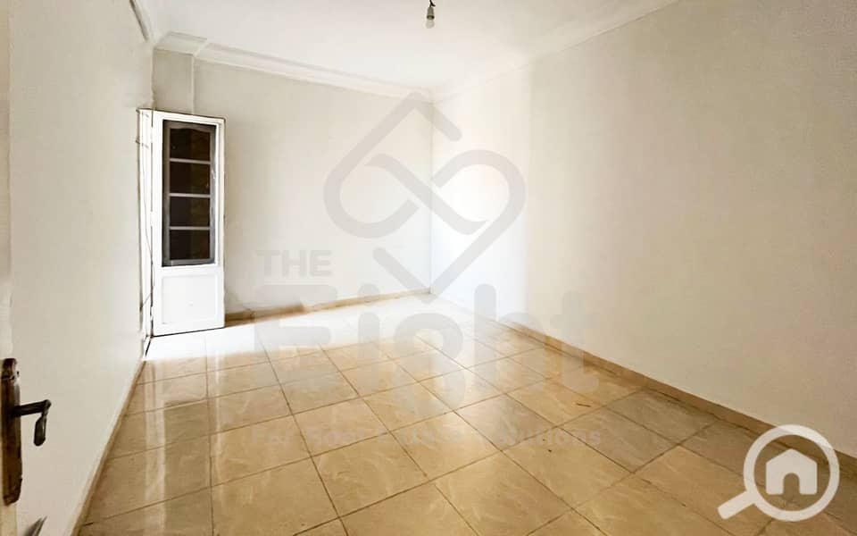 sqm Apartment for Sale in El-Azarita (off Champollion Street) - Bild 5
