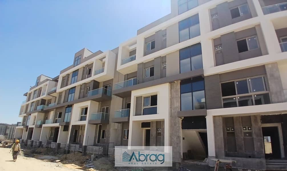 176 sqm Apartment (3 Bedrooms + Maid's Room) for Sale in Terrace Compound, Sheikh Zayed - Więcej
