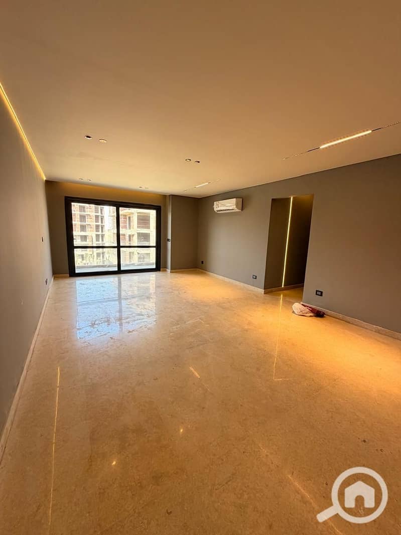 Ultra super lux finished apartment for rent in el patio oro by la vista prime location - Widok 2