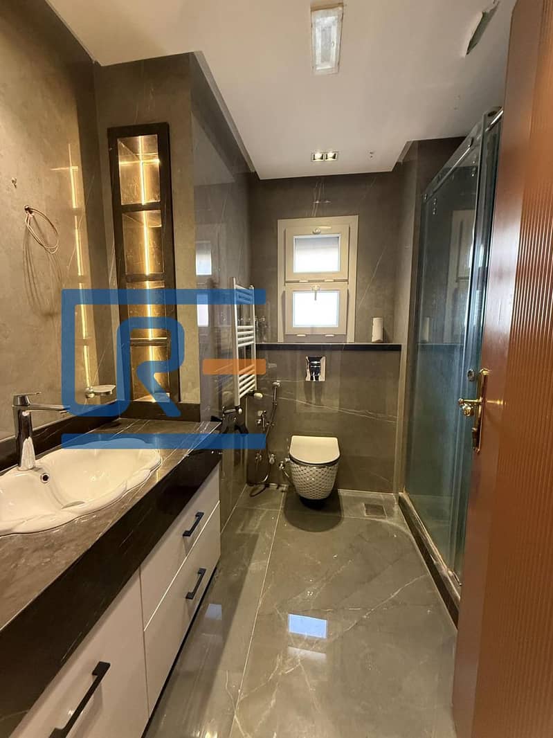 Luxury Furnished apartment for rent in Eastown – pohled 6