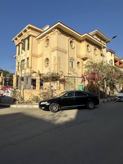 6 Bedroom Apartment for Rent in New Cairo, Cairo - شقة مفروشه سوبر لوكس ٣٥٠ م للإيجار في الرحاب هايتس