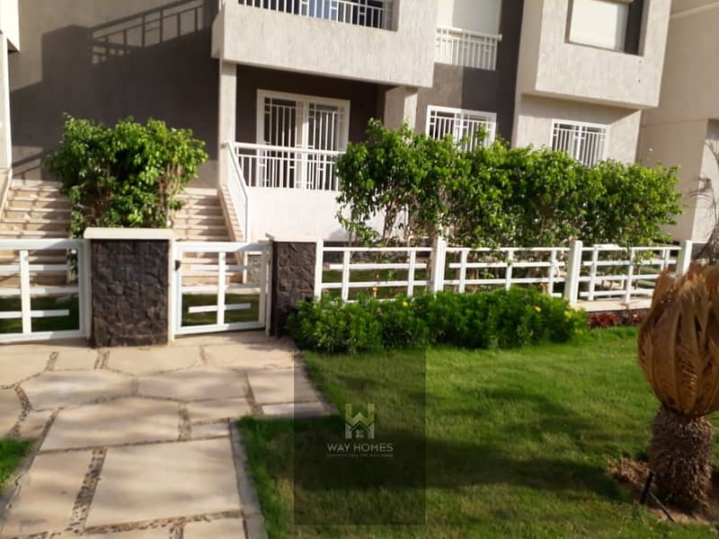 For sale in Madinaty, a ground floor apartment with a garden of 108 sqm and a 55 sqm yard with a down payment and old booking installments in B14 - Widok 2