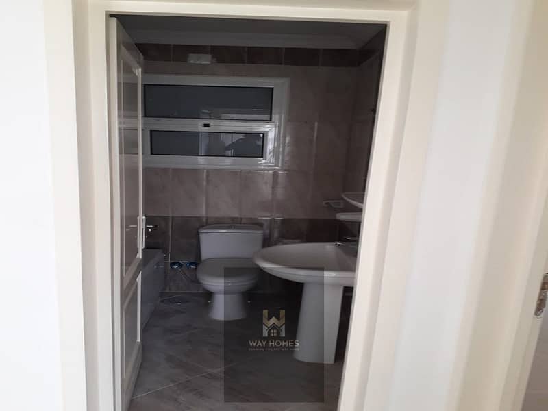 For sale in Madinaty, a ground floor apartment with a garden of 108 sqm and a 55 sqm yard with a down payment and old booking installments in B14 - Widok 6