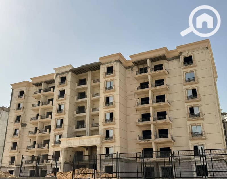 145sqm fully finished apartment for sale with only 10% down payment in Mayan Compound New Cairo near Al Rehab and Swan Lake Residence - Widok 2