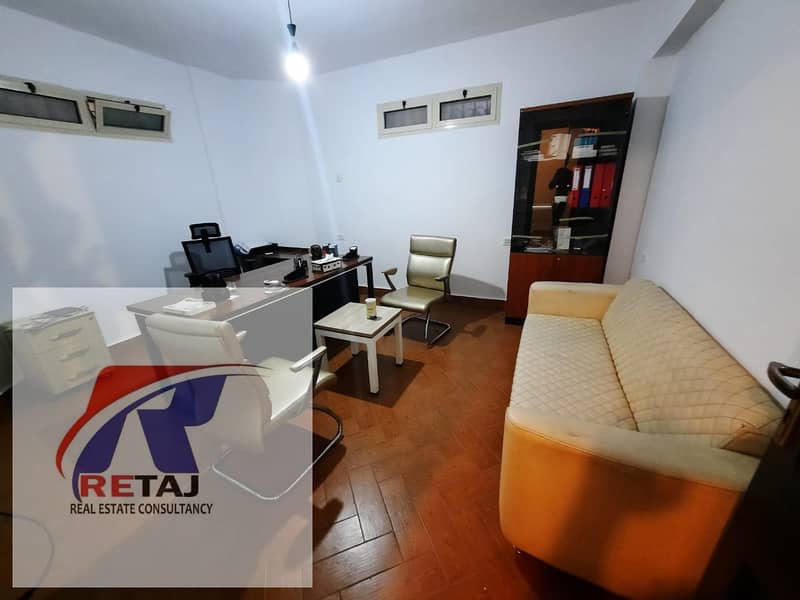 Fully furnished administrative basement for rent in New Cairo - First District, with a private entrance in a prime location . - Widok 3