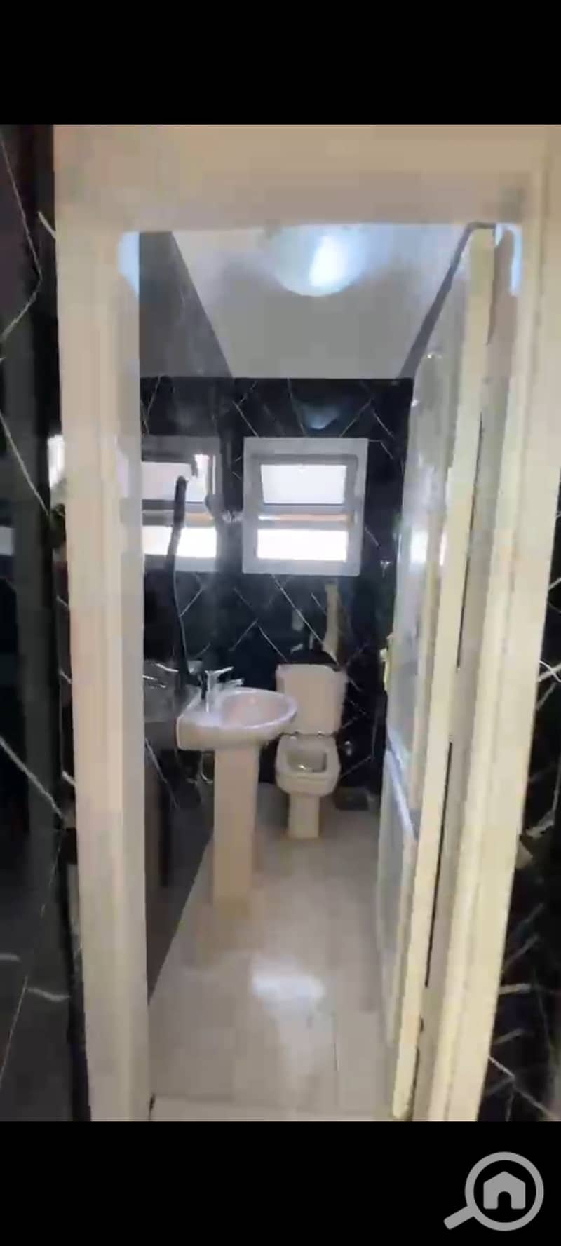 8 1000404488. jpg