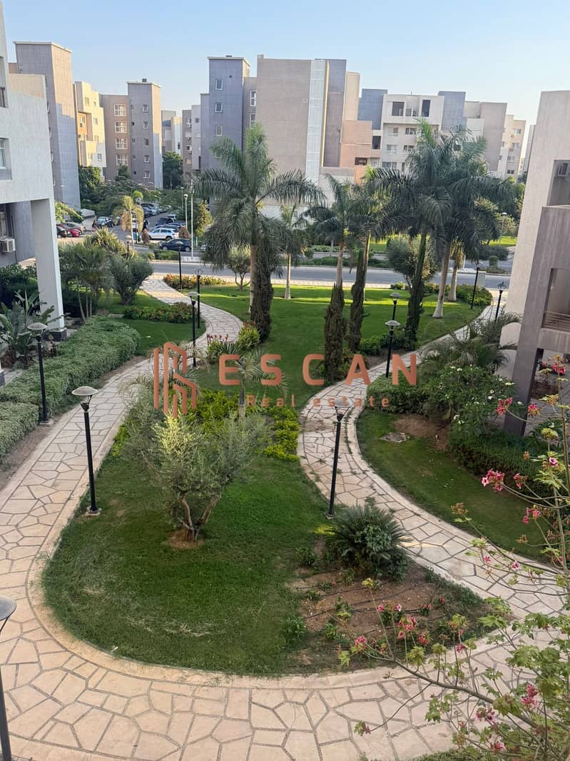 Apartment for rent in Madinaty, in the most prestigious phase of the city, in B8. A distinctive apartment with an area of 224 square meters, located - Vista 2