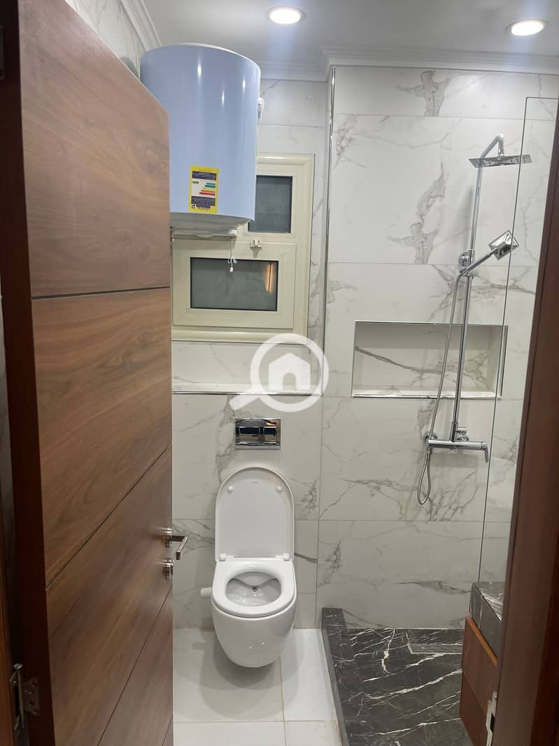 Furnished apartment for rent in One Katameya Compound, hotel-style furnishings - Widok 6