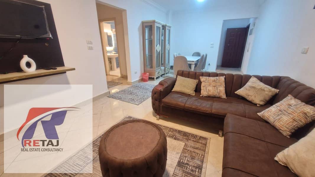 A distinctive furnished and air-conditioned apartment for rent in Gardenia City Compound, Nasr City. Excellent location within the compound, close to - Widok 3