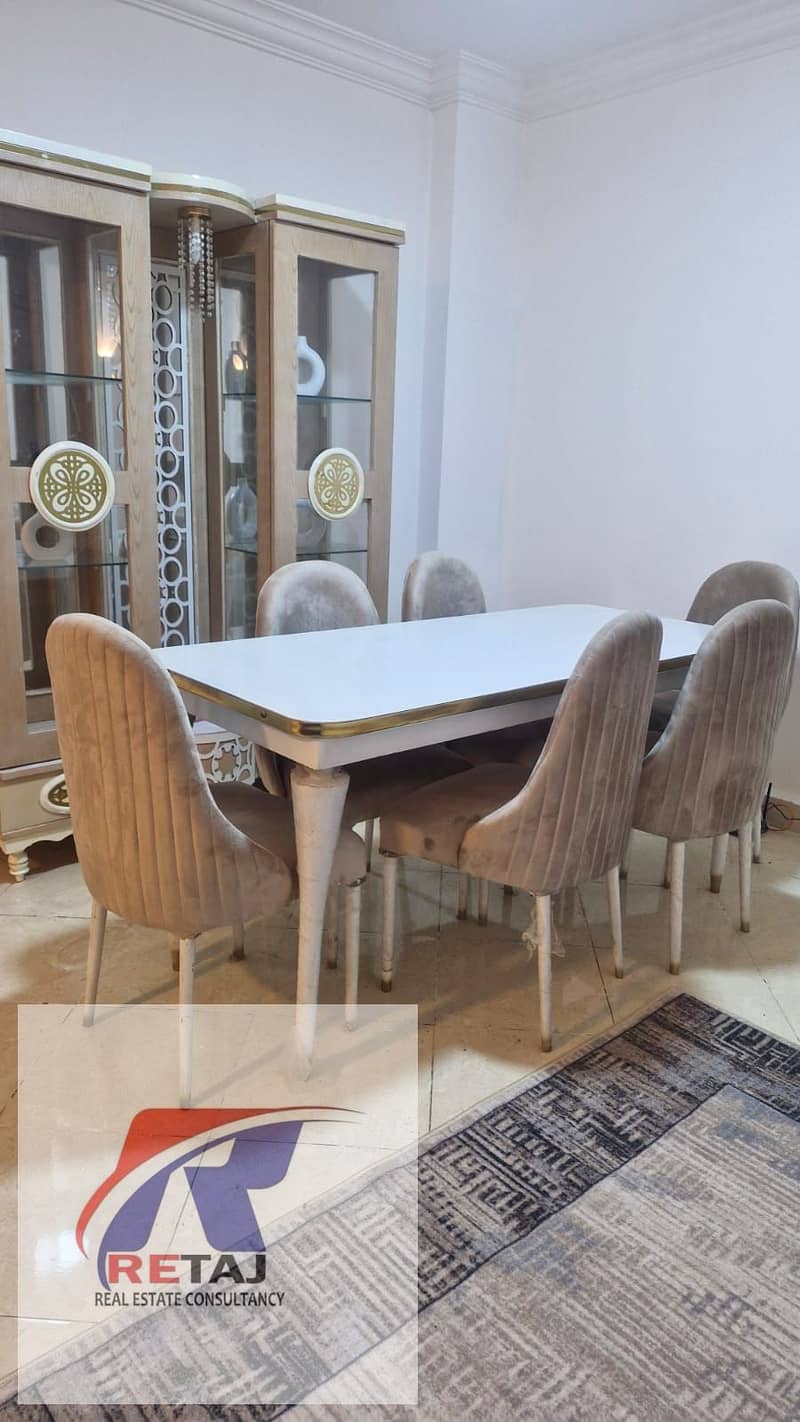 A distinctive furnished and air-conditioned apartment for rent in Gardenia City Compound, Nasr City. Excellent location within the compound, close to - Widok 4