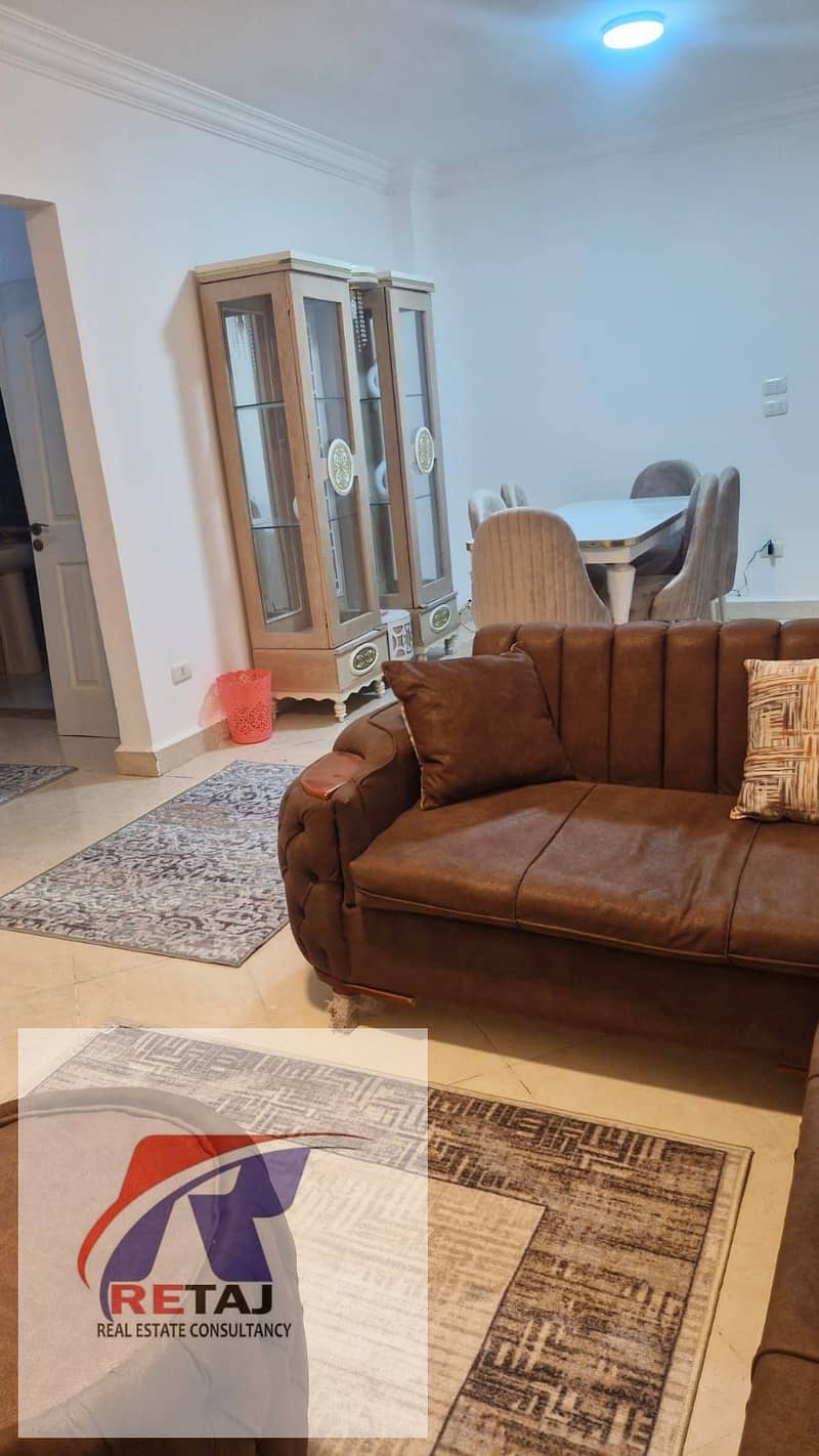A distinctive furnished and air-conditioned apartment for rent in Gardenia City Compound, Nasr City. Excellent location within the compound, close to - Widok 5