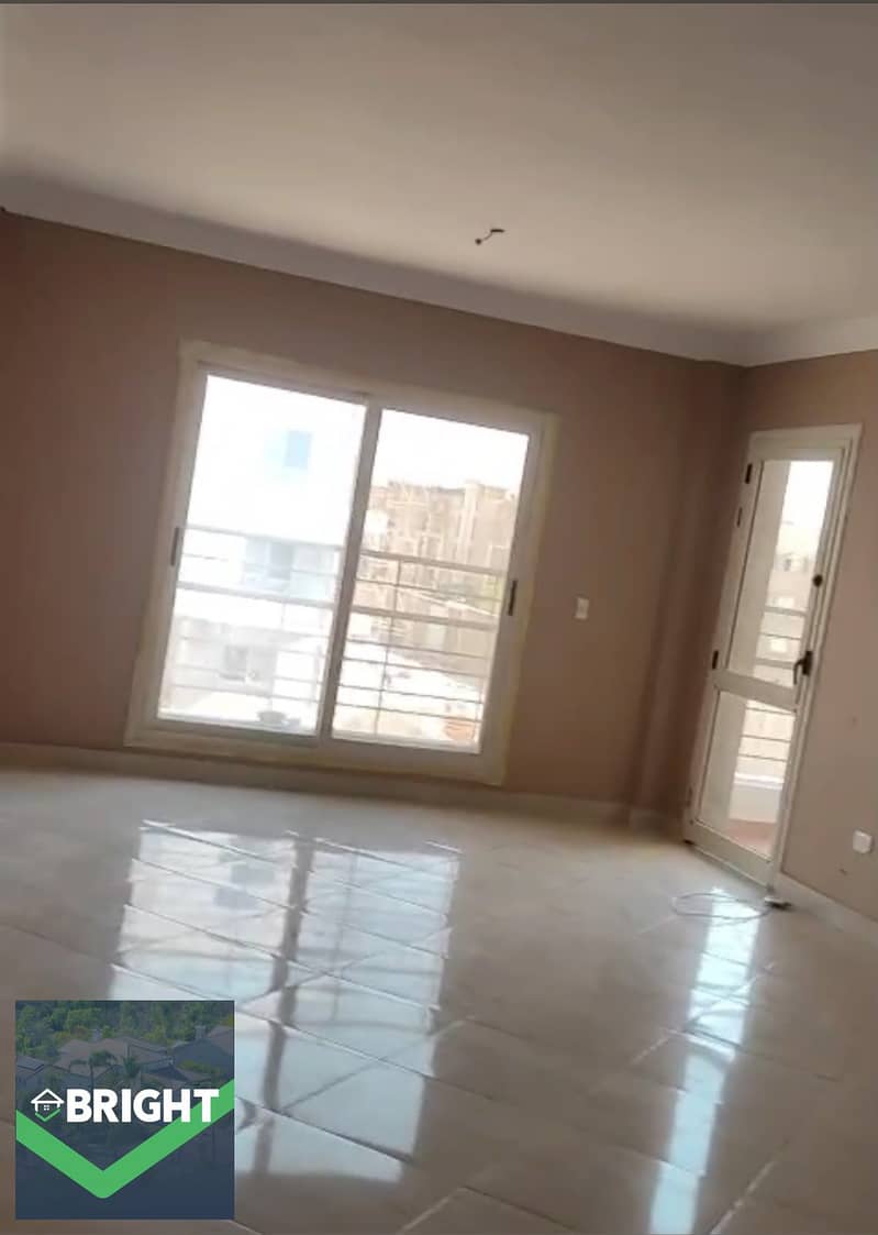 LOWEST PRICE ONLY WITH US!! 130 sqm Apartment | 3 Bedrooms Price Includes Kitchen Prime Location in Dar Misr - Al Andalus – pohled 2
