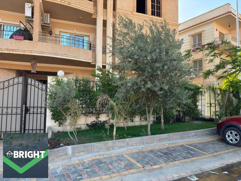 AT THE LOWEST PRICE!! Ready to move in - 235 sqm apartment 3 Bedrooms + Private Garage - Widok 2