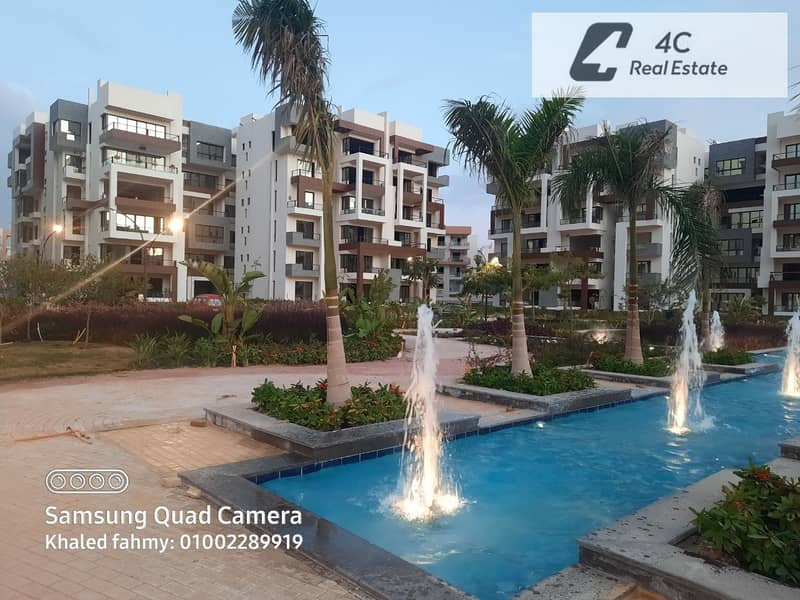Apartment ready to move prime location below market price 4 bedrooms in Storia Park Hadayek 6 October near the Pyramids for sale – další