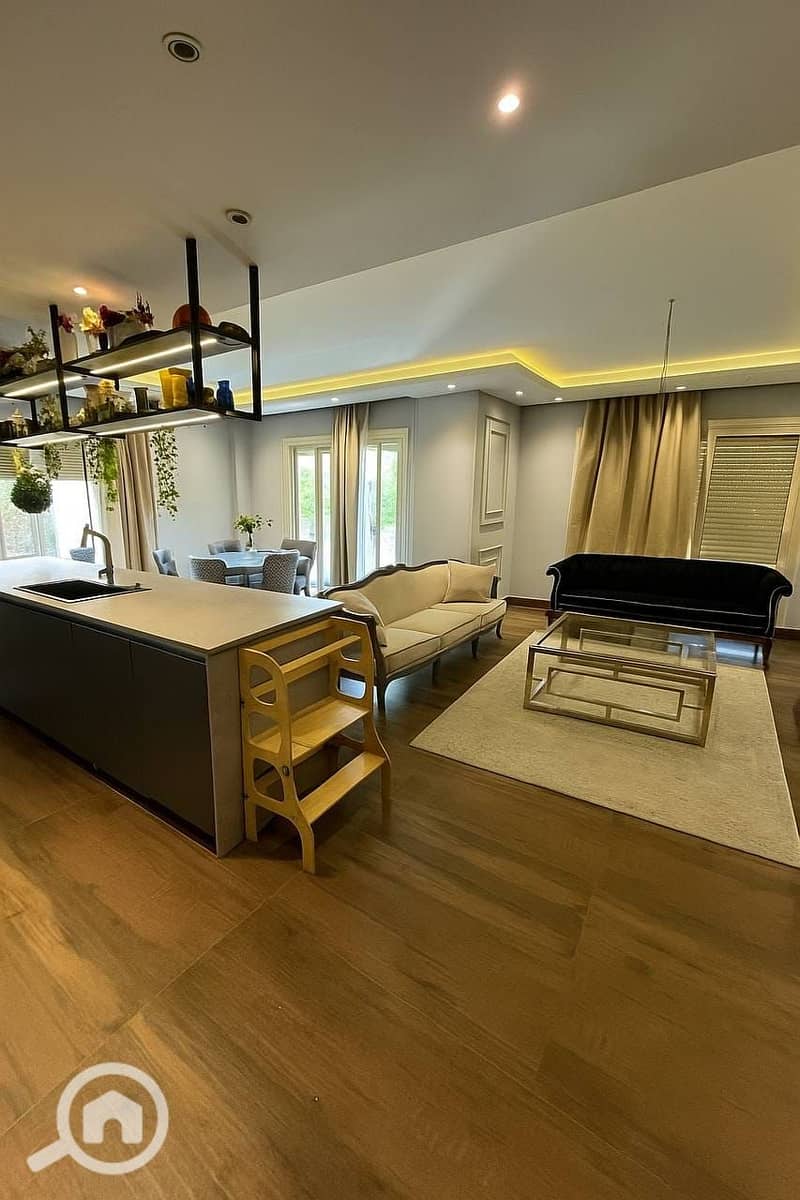 Immediate delivery corner ground floor apartment with garden finished in Stone Residence Compound, Fifth Settlement, New Cairo - Ansicht 2