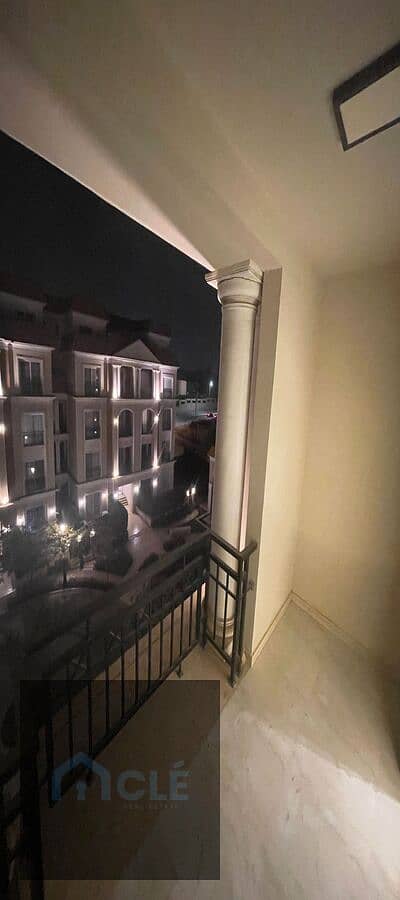Luxury apartment with a stunning view , kitchen , appliances , and air conditioning , for sale in a prime location at the lowest price in Regents Park - Widok 2