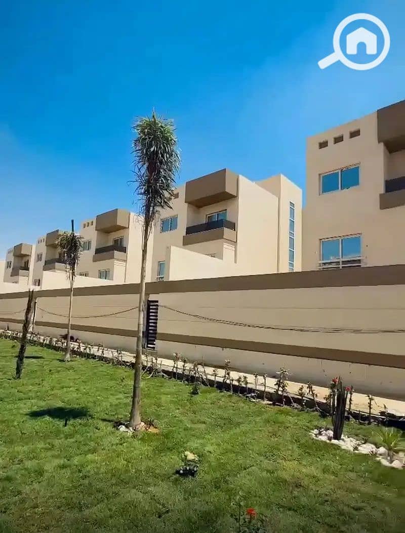 Own a standalone villa—ready for immediate handover—in the prestigious Montania compound on the Dahshur Link Road. - Mehr
