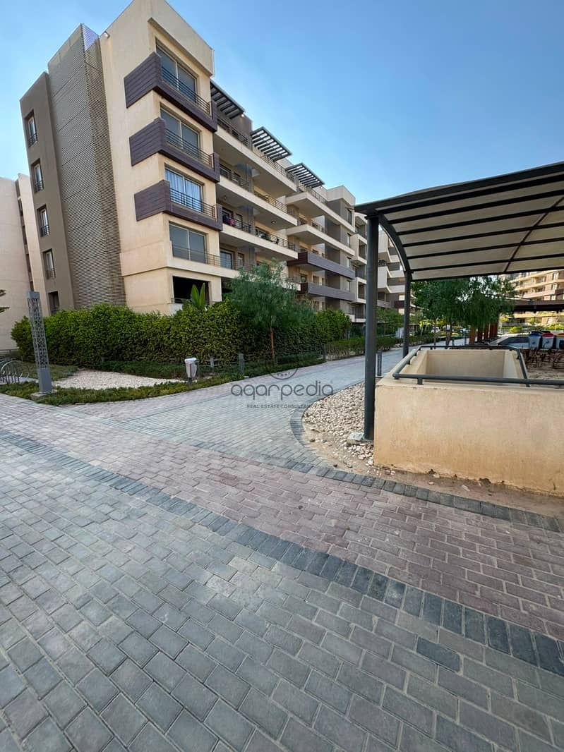 Prime Apartment for Sale in Palm Hills New Cairo Fully Finished Ready to Move with Landscape and Parking View in Premium Location - Widok 5