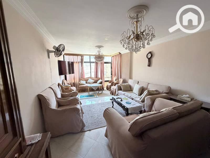 Apartment for sale in Sheraton Airport – Area Four, Misr for Construction, 120.5 m, facing a main street, 3 rooms, elevator, and a share of the land and garage. - Ansicht 2