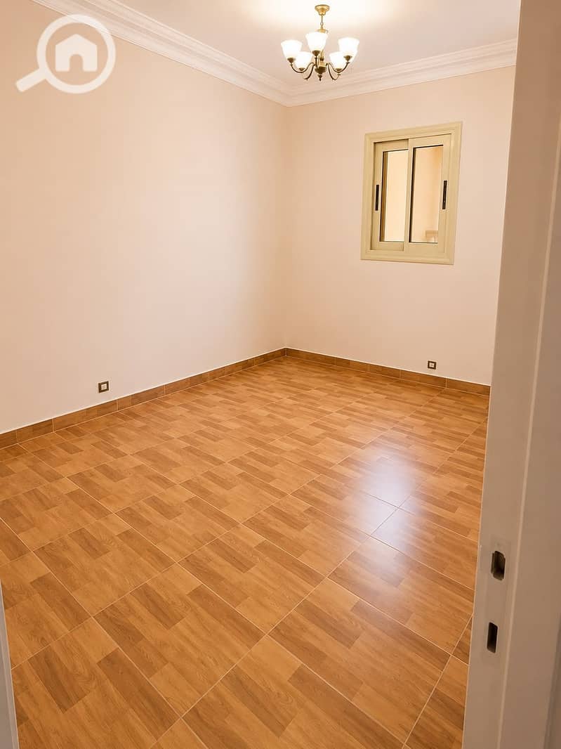 Apartment for rent in Glem, branching off Abu Qir Street, just 150 m away. A unique opportunity for living in a nice and quiet location in the heart of Glem. All utilities are included, located on the 15th floor. - Widok 6
