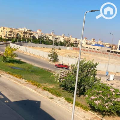 فیلا 10+ غرف نوم للايجار في الشيخ زايد، الجيزة - IMG-20260702-WA0007. jpg