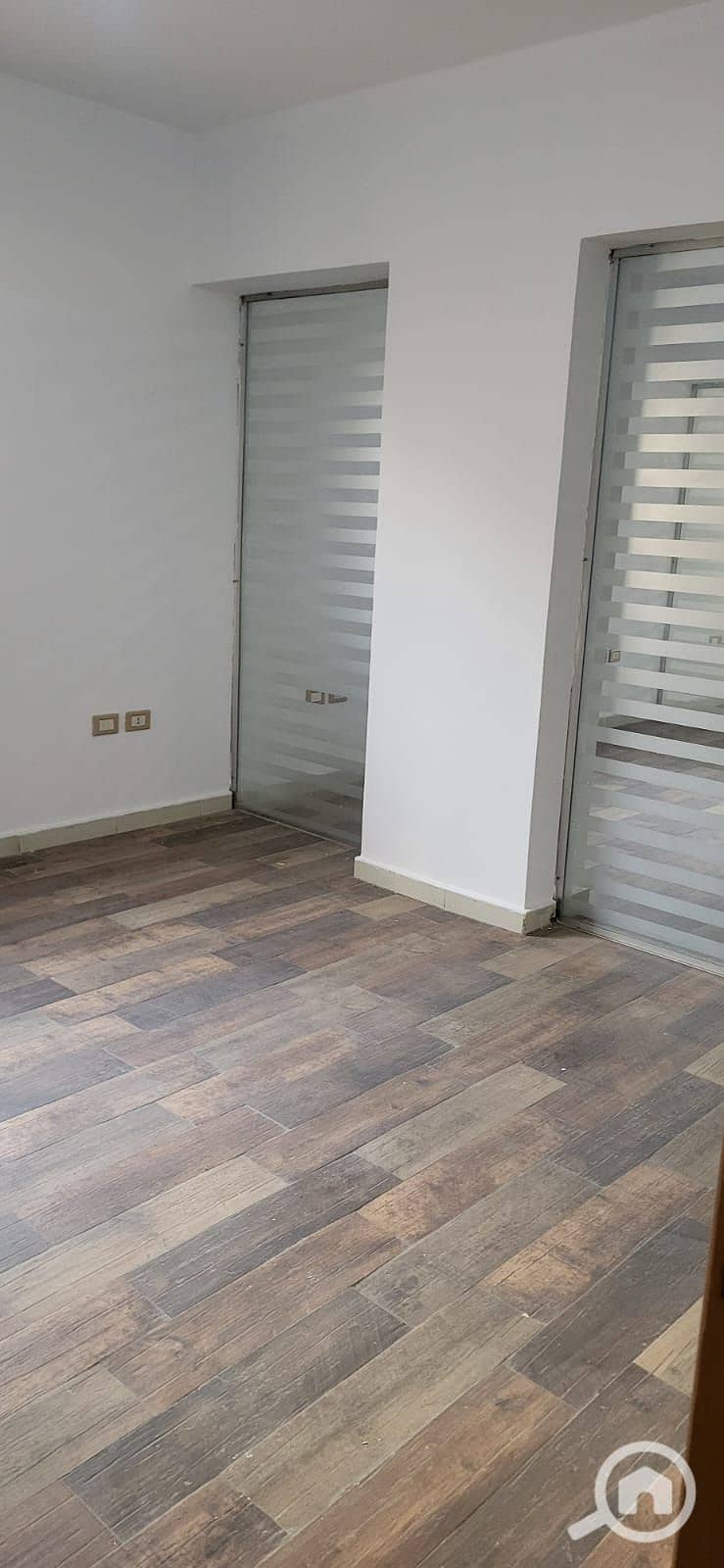 A standalone villa for rent in Sheraton Airport, with an area of 500 square meters. – pohled 3