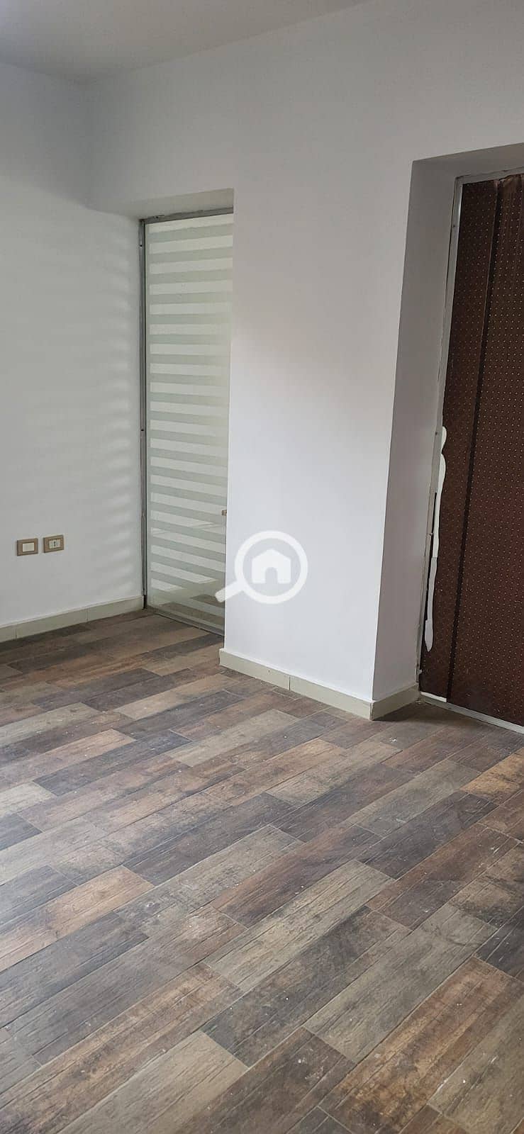 A standalone villa for rent in Sheraton Airport, with an area of 500 square meters. – pohled 6