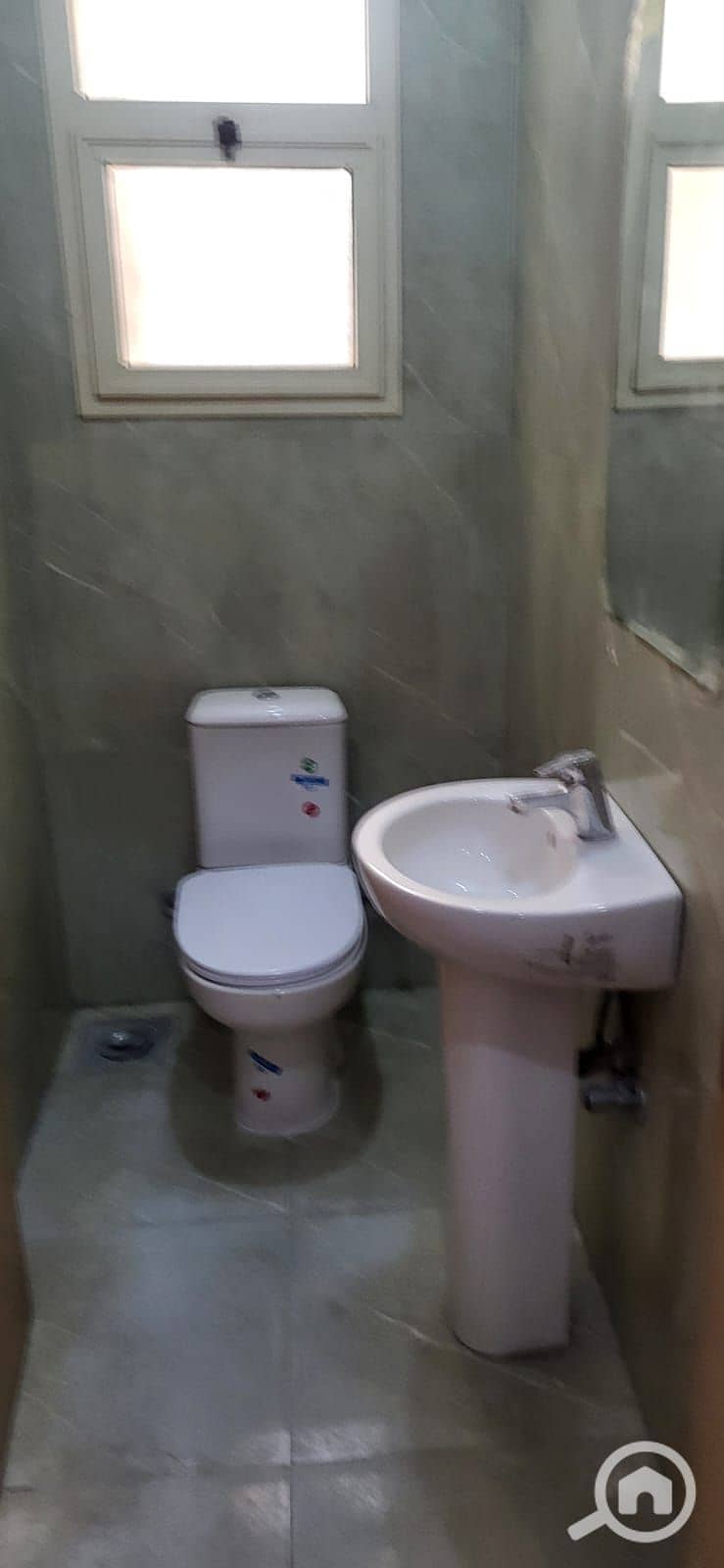 A standalone villa for rent in Sheraton Airport, with an area of 500 square meters. – další