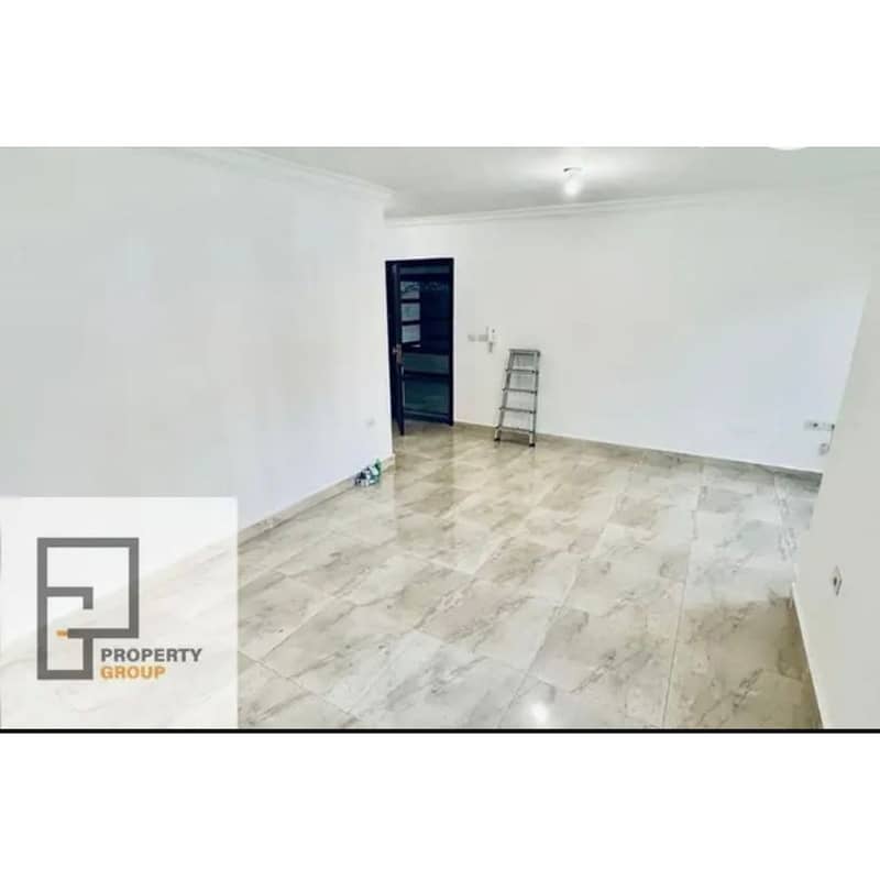 Special APT for sale in Janna Zayed 4 , prime location & best price , open view & high-end finishing , 130 sq m - Widok 4