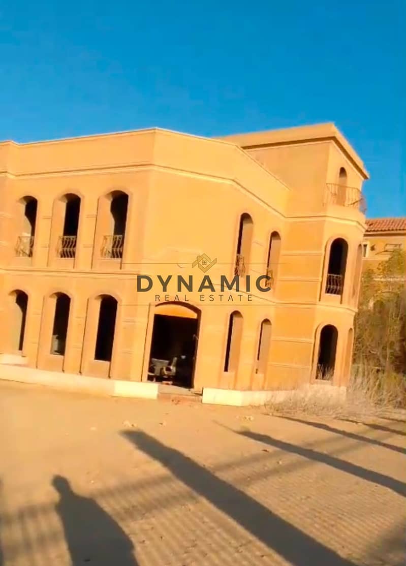 Standalone Villa for Sale in Reyhana – Facing Mall of Egypt - Więcej