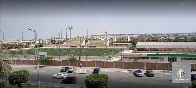 Apartment for sale on the third floor with a finished balcony, featuring a special view of Sheikh Zayed Club, next to all services, empty without furniture. - Ansicht 2
