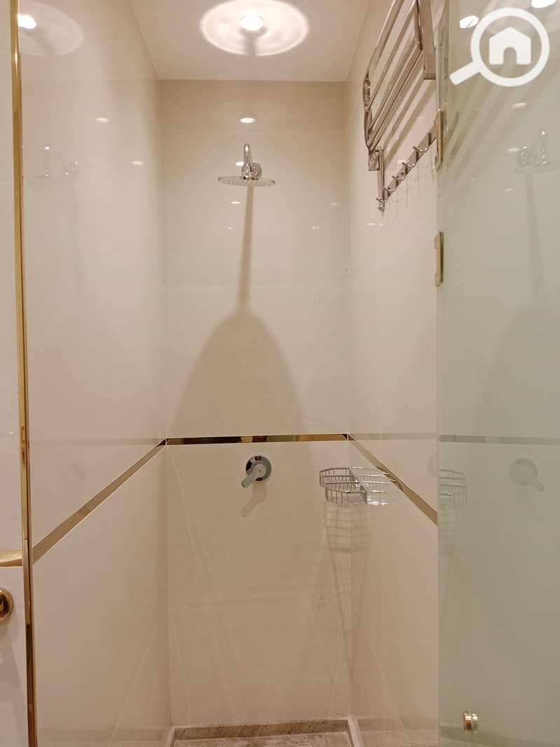 17 1000089182. jpg