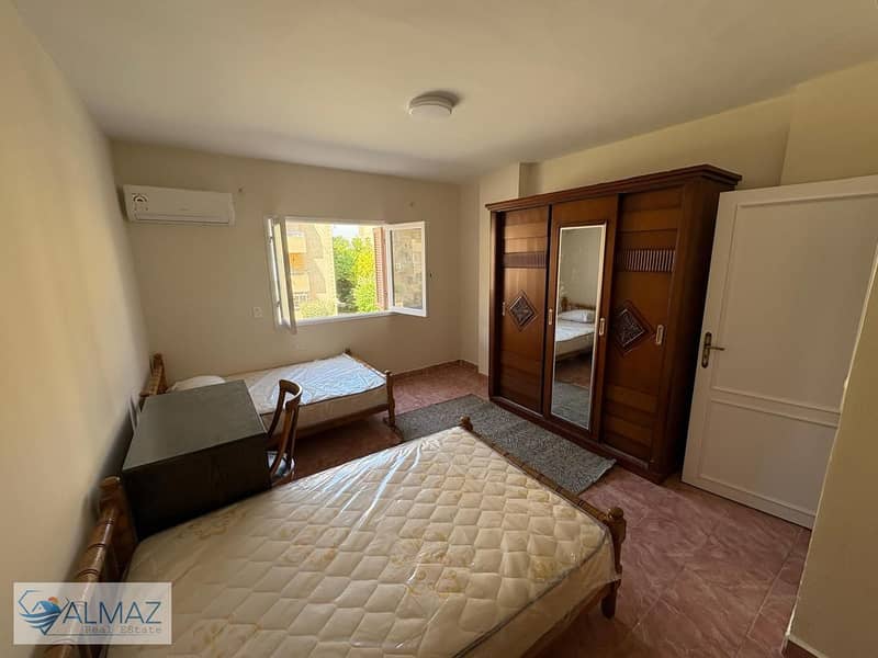 Furnished 175 sqm apartment for rent in Rawdat Al-Azhar Compound in New Cairo, located near Future University and Garden 8 Mall. - Widok 3