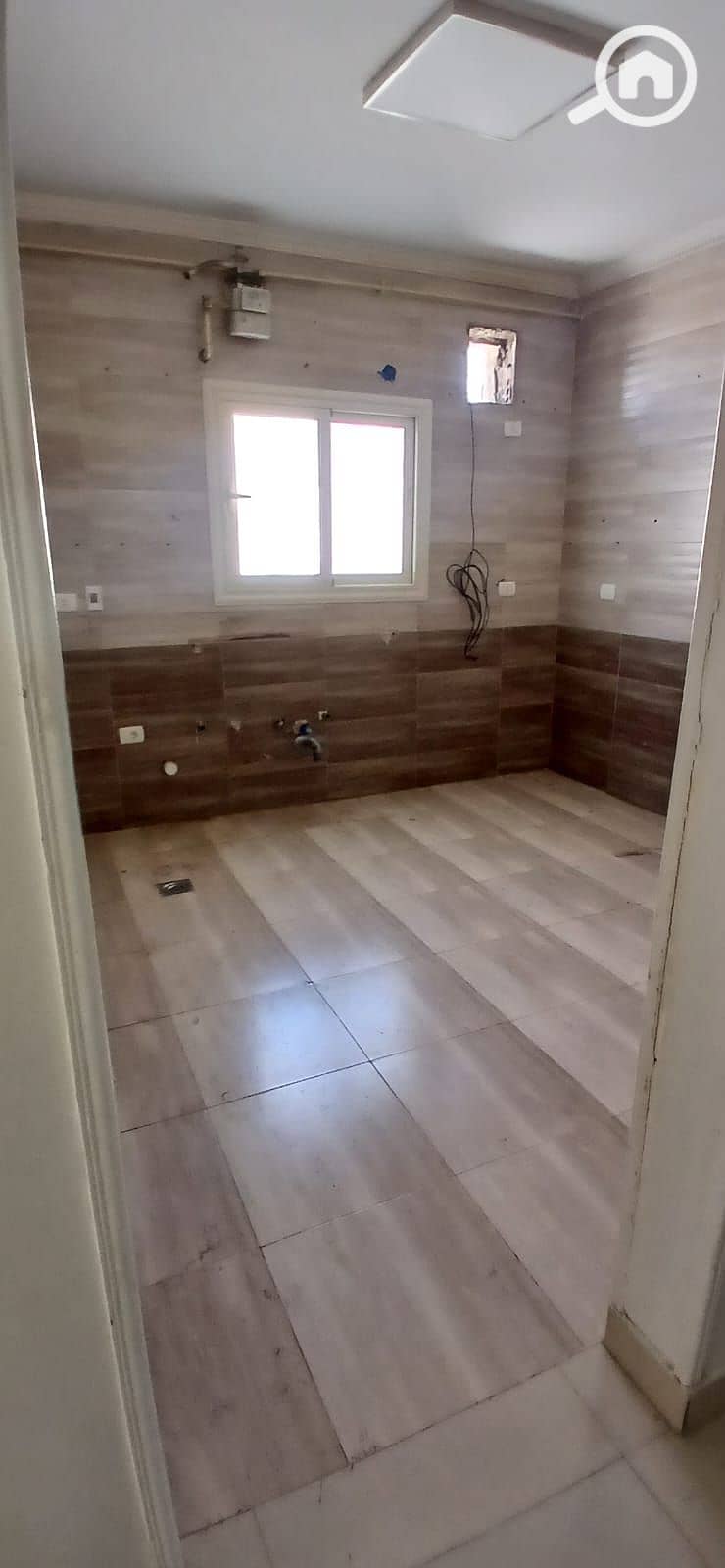 Office apartment for rent on Sadat Axis, third floor with elevator, super lux finishing. – pohled 6