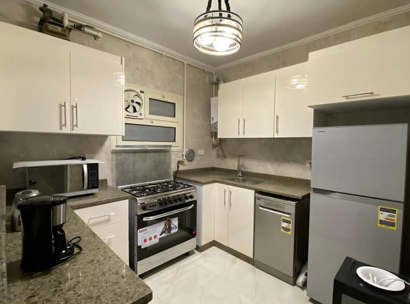 From the owner, Modern Apartment for Rent in Degla Maadi near the CAC - Vista 4