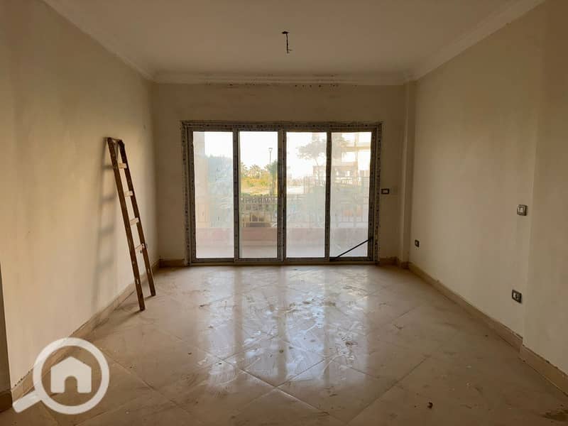 Ground floor apartment with a garden, 160 m for rent near gate R1 - Ansicht 3