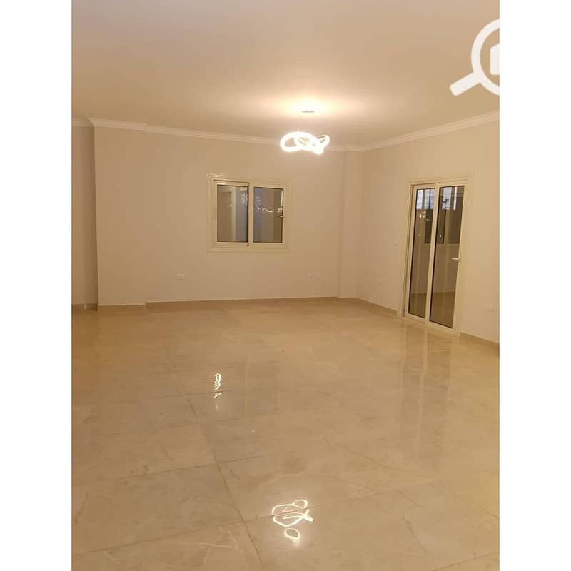 Apartment for sale in Storia Park Compound, 203 sqm, fully finished and RTM,directly from the owner. The apartment has overlooking thelandscape. October - Więcej