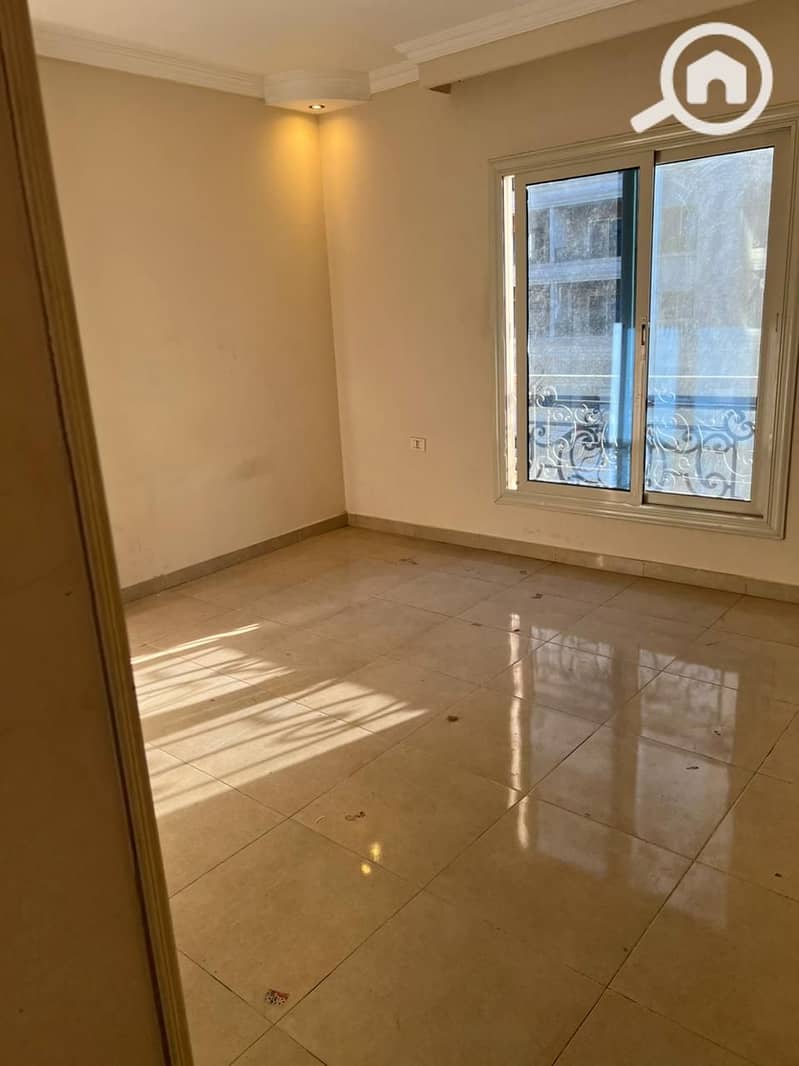 New apartment for rent in the eighth district of Zahraa El Maadi, super deluxe finishing - Ansicht 3