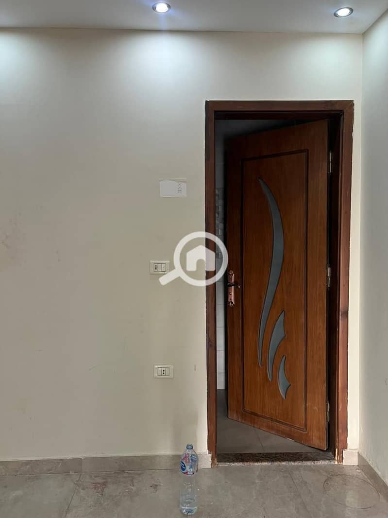 New apartment for rent in the eighth district of Zahraa El Maadi, super deluxe finishing - Mehr