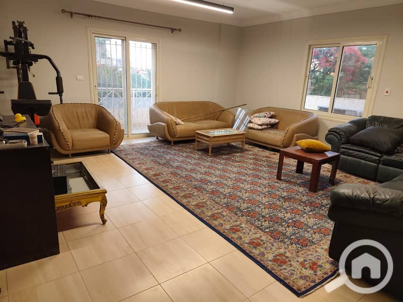 At a very special price, half a million less than the market price, for ownership in Sheikh Zayed, eighth district – first neighborhood ⏱ one minute from Al-Ofoq Square, a 160m apartment in a very special location, with 3 bedrooms, a bathroom, a reception area, and a kitchen with ultra-lux finishing. - Widok 2
