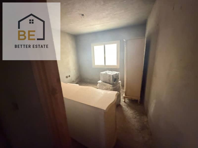 Half-finished apartment for sale in the Banks Compound - Mehr