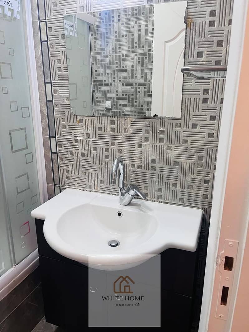 5 5a6bafbe-0bb3-40f1-9458-f54be7dea596. jpg