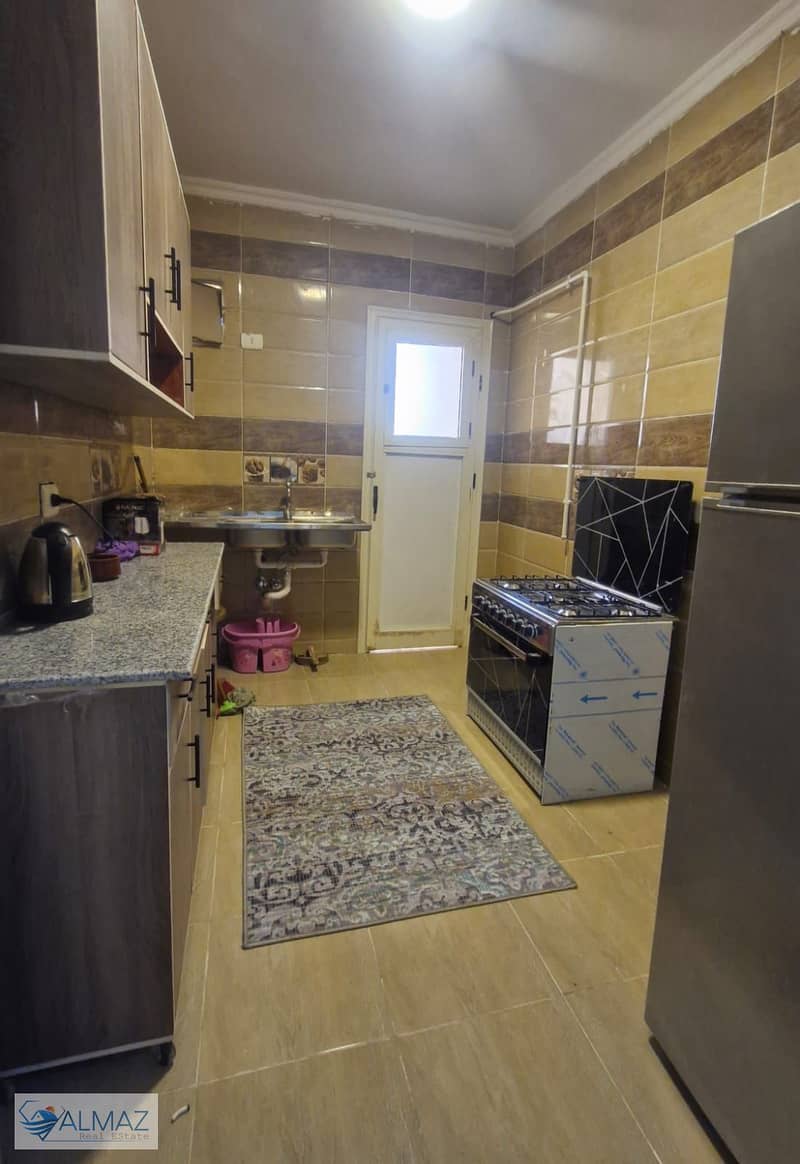 Furnished 130 sqm apartment for rent in Gardenia City Zone 11 Compound, Nasr City, near main roads. - Widok 4